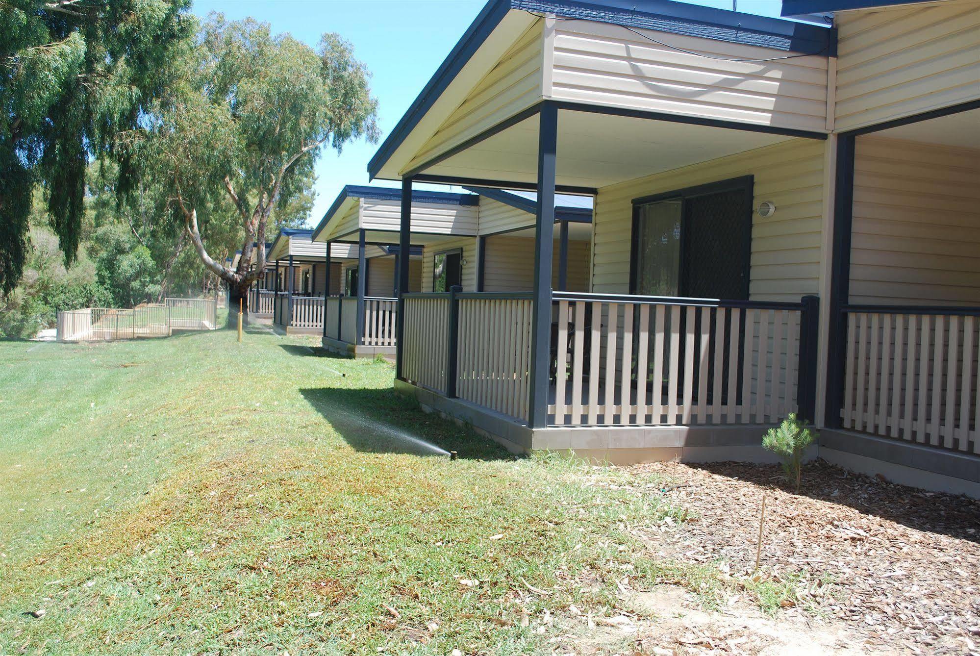 Big4 Perth Midland Tourist Park Hotel Middle Swan Exterior photo